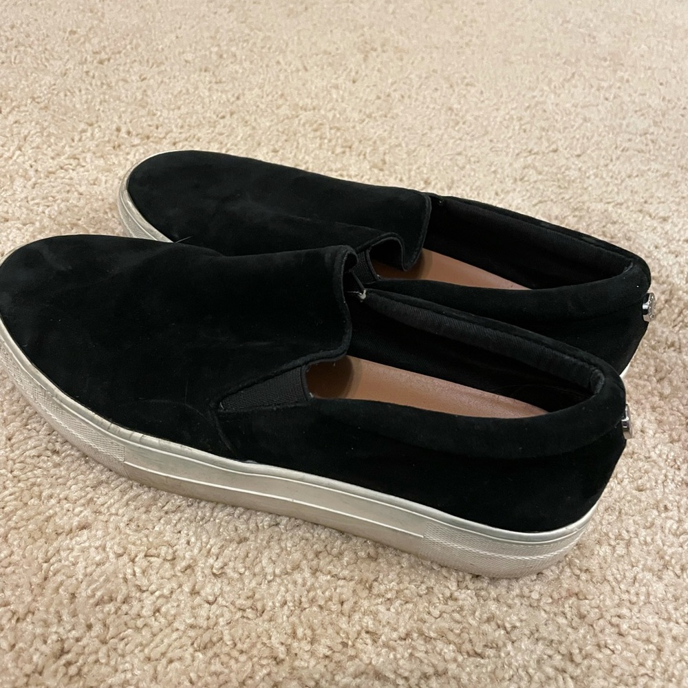 Steve Madden slides